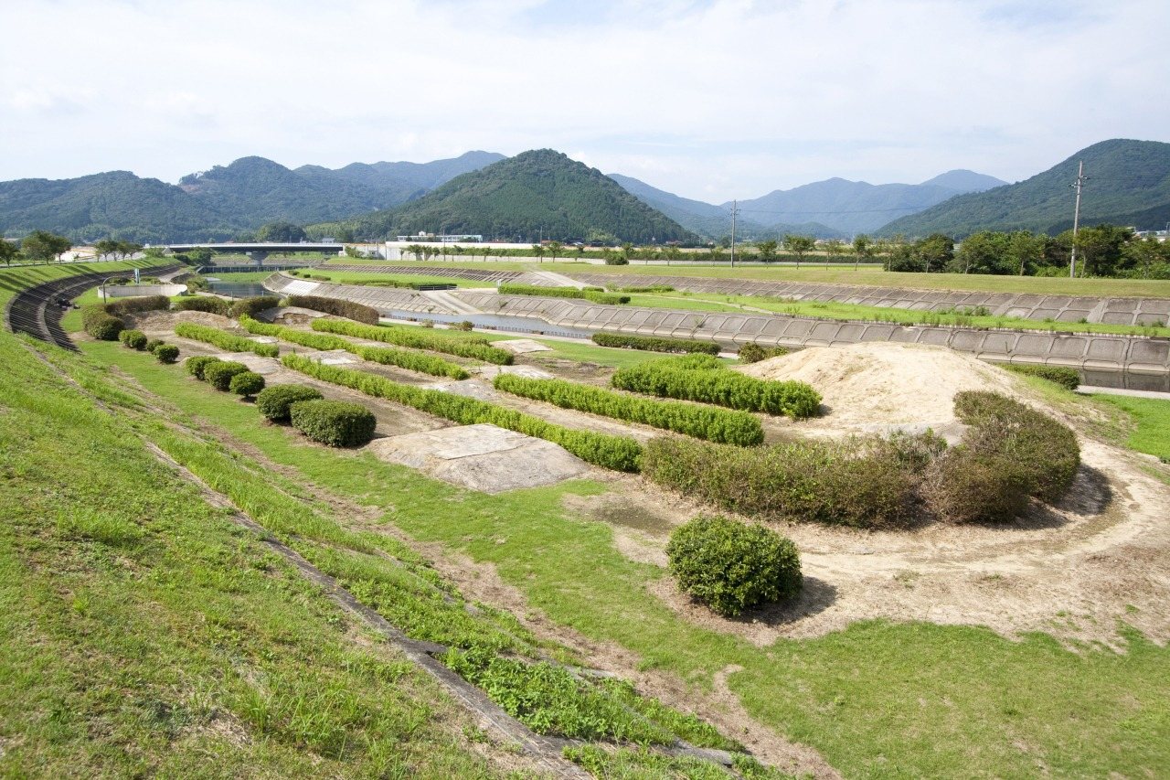 Yu-Yu Plaza
