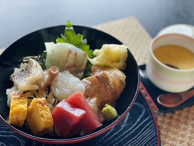 いけす・割烹・歌幸