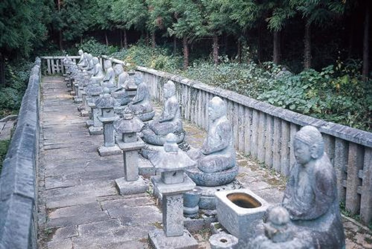 Katakura Family Mausoleum