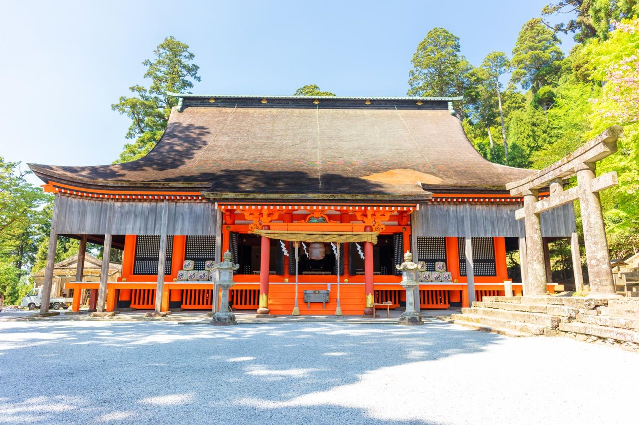 Mount Hiko Shrine Hohei-den