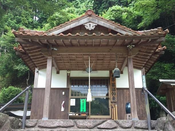 Kaminaka Moto Tera Yakushido