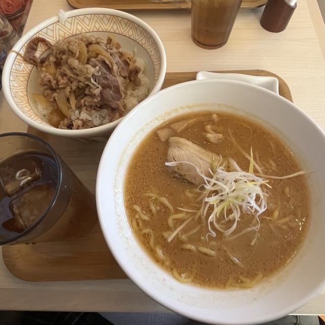 すき家 大和吉岡店