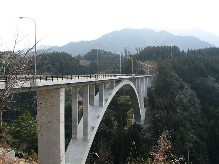 Kamihara Keikoku Bridge