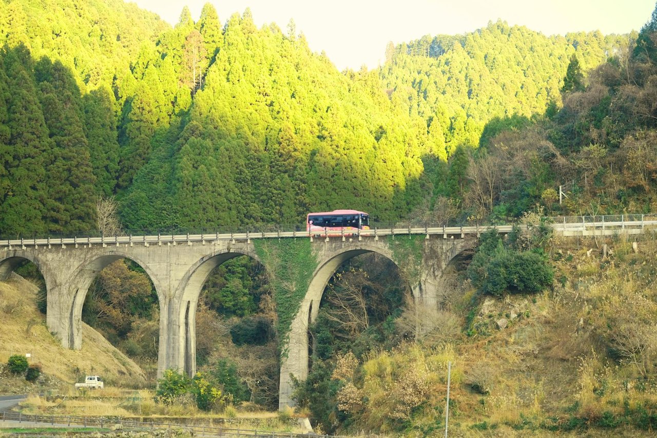 Megane Bridge (Toho)