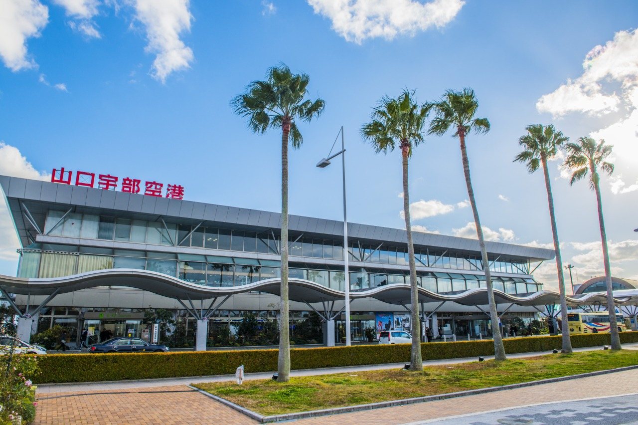 Yamaguchi Ube Airport Biru Kokunaisen Information Center