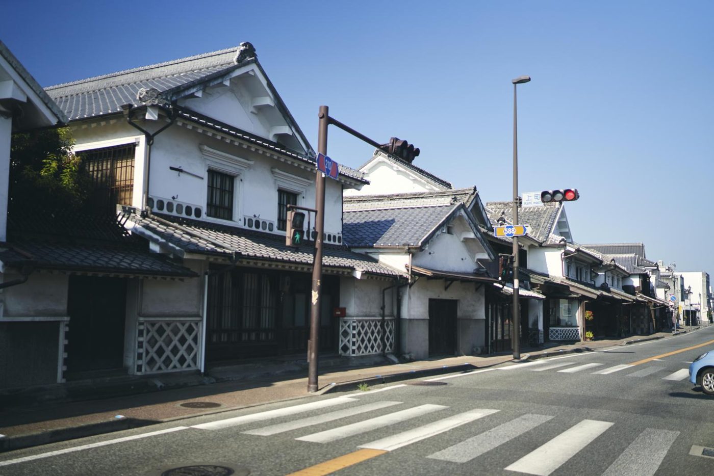 Chikugo-Yoshii White-Wall Streetscape
