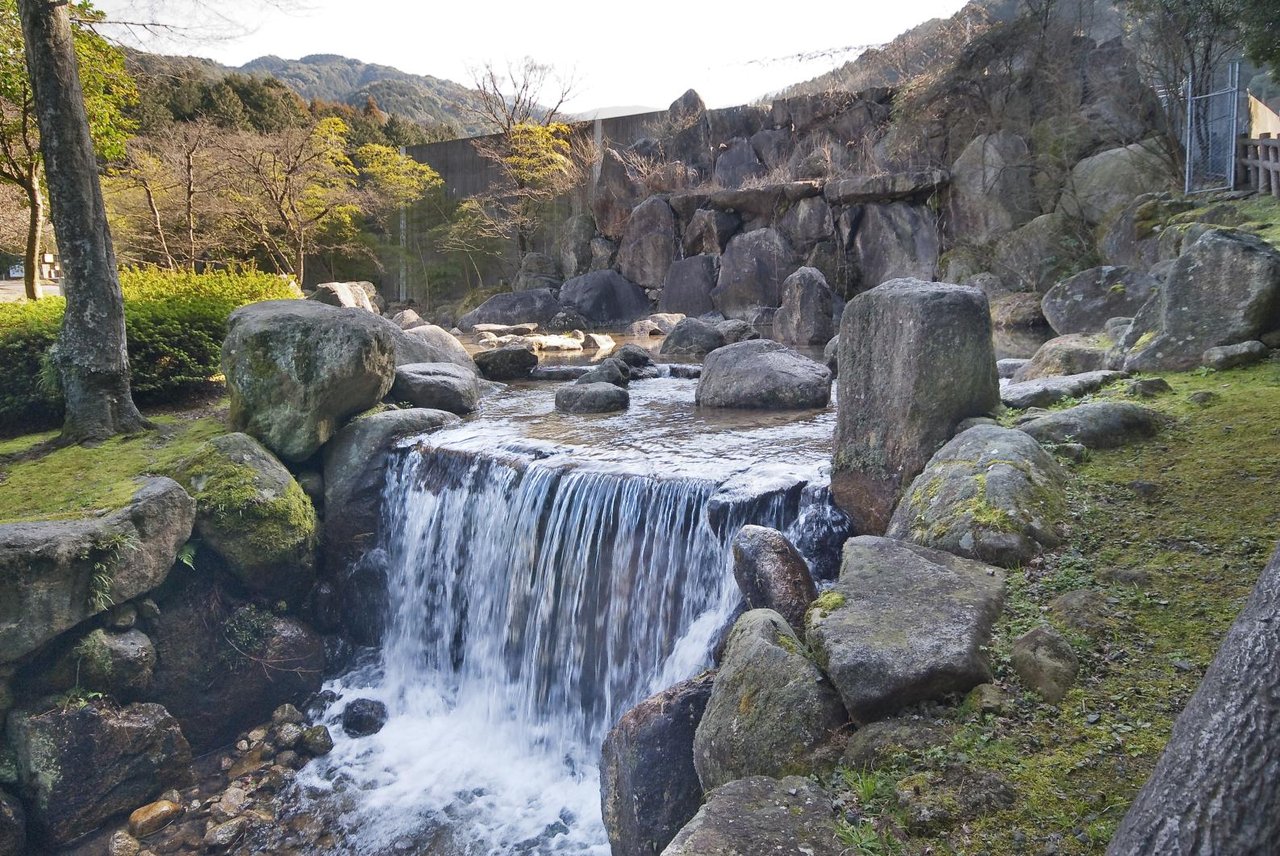 Ipponmatsu Park (Showa Forest)