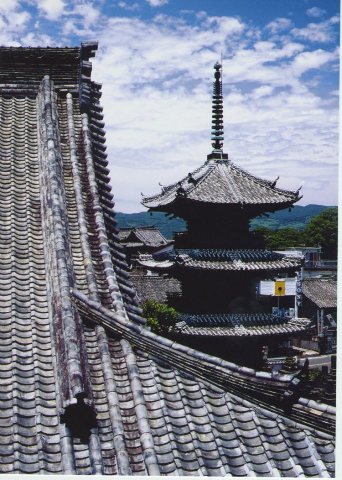 Tatsuharu-ji Temple Three-storied Pagoda