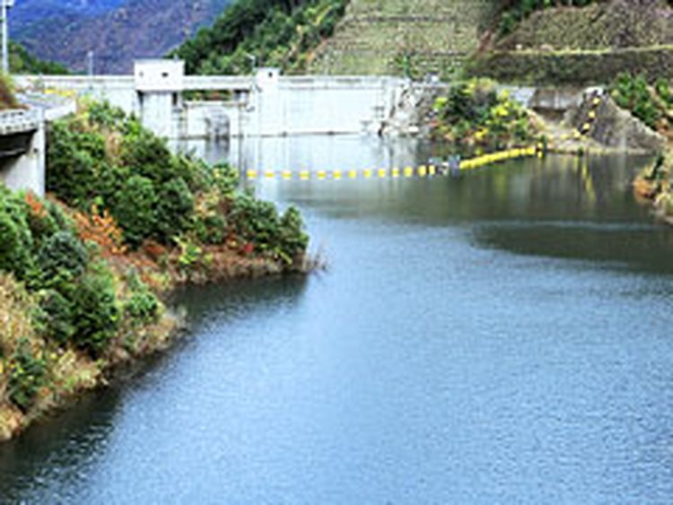 Notsu Dam (Kannon Falls)