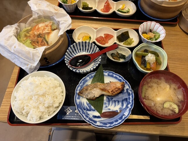 旬菜みそ茶屋 くらを