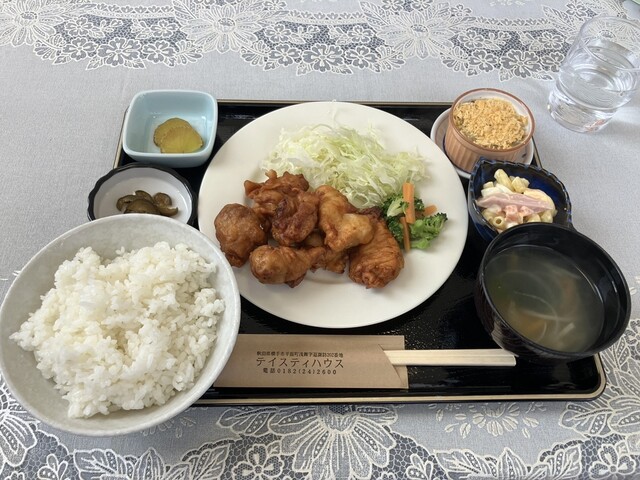 テイスティハウス