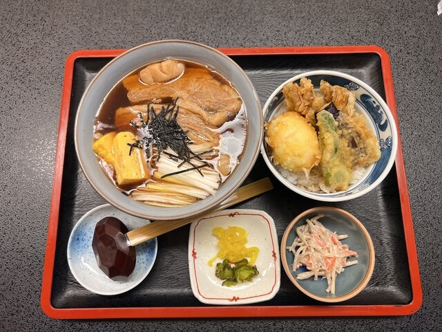 しめいち