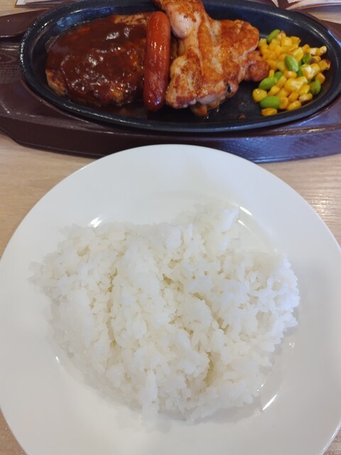 ガスト 横手店