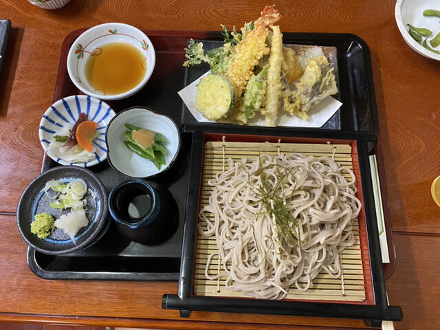 手打ちそば 三平 本店