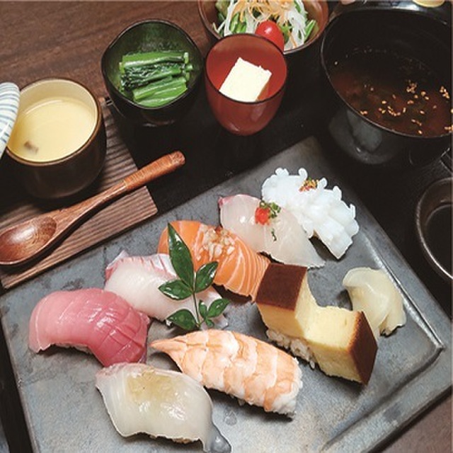 うおいち