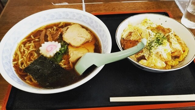 出羽食堂