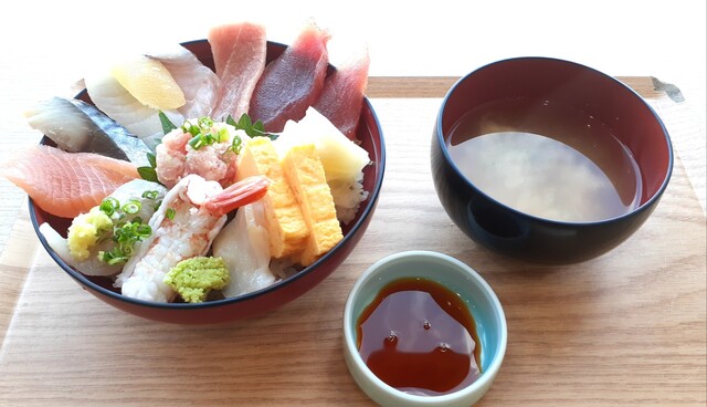岩城ウミヨコ食堂